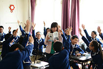 裸体女人屄被鸡巴探君谊中学“新初中”